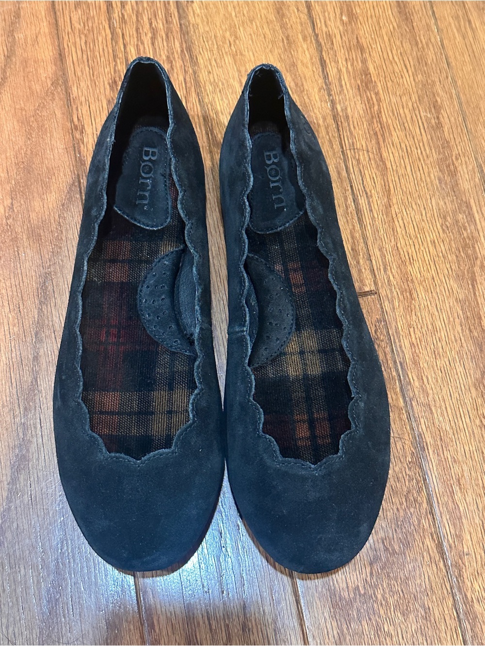 Born Black Suede Allie Scalloped Ballerina Flats Womens Size US 7M